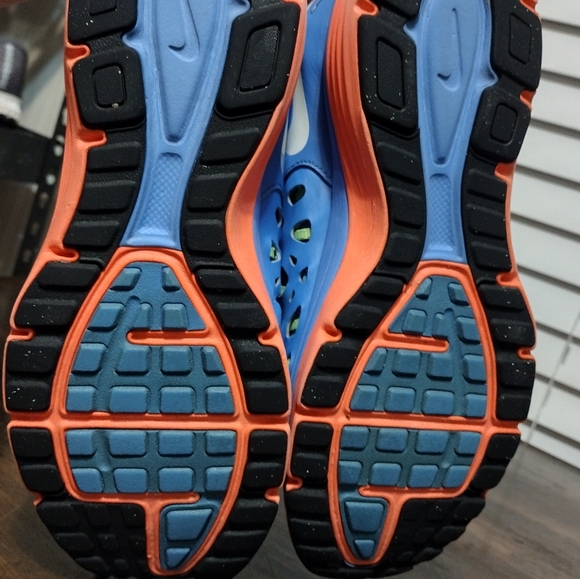 Nike Women's Dual Fusion Run 2 Size 10 US Blue Neon Coral Running - Picture 2 of 6